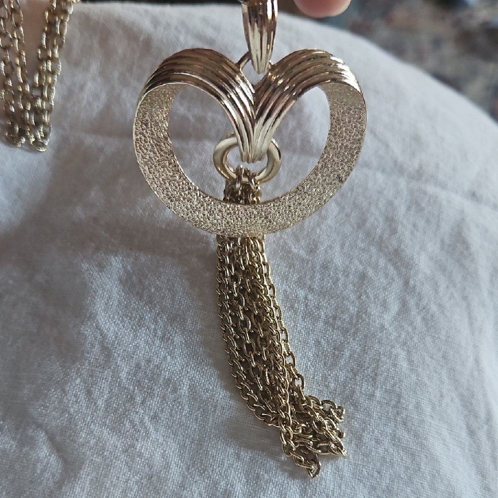 Vintage Sarahcov Gold Tone Necklace